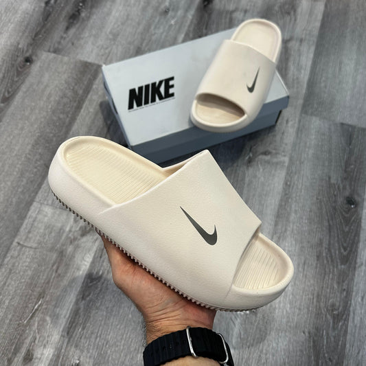 NIKE CALM IMPORTADA